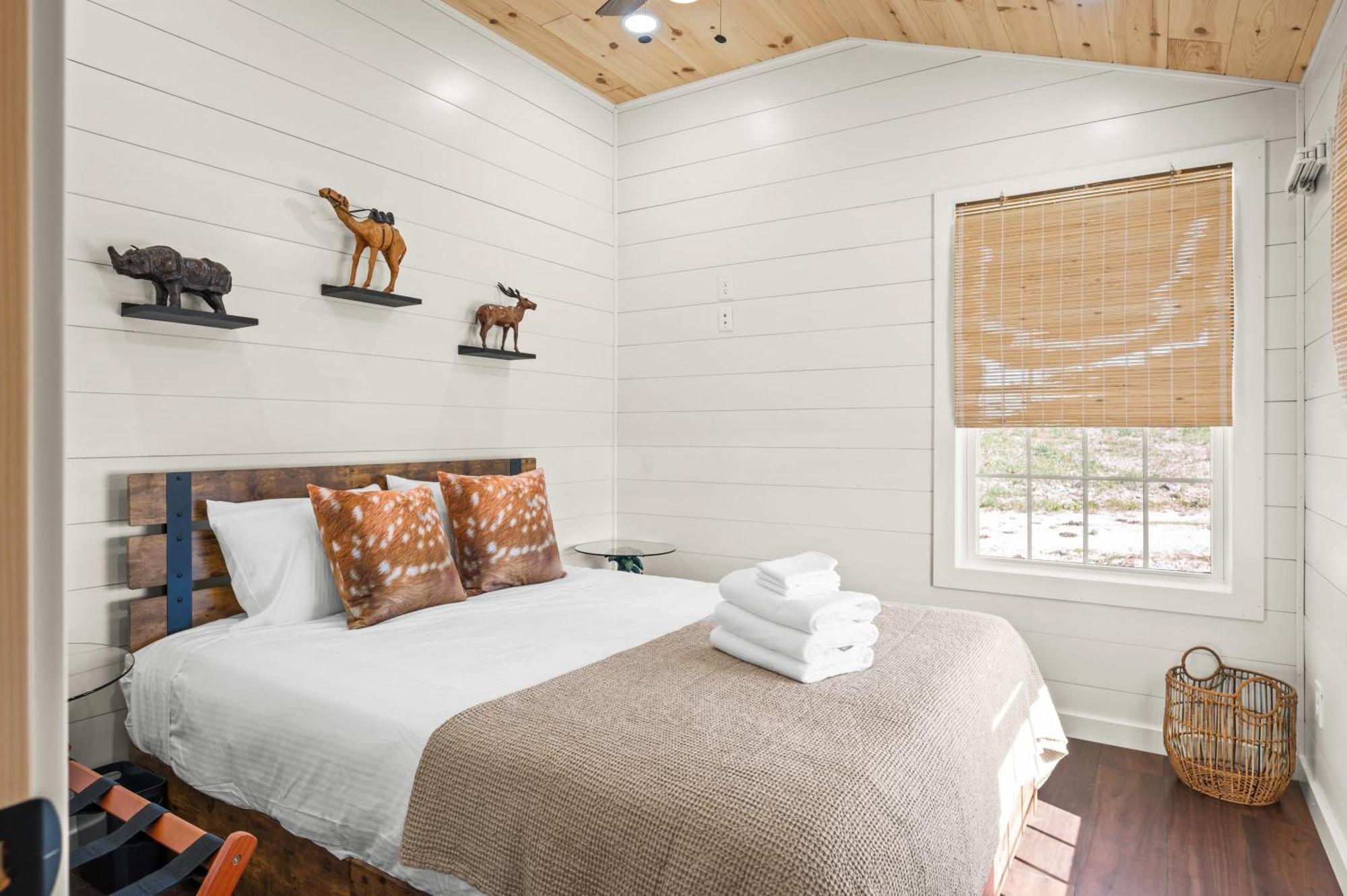 The Lodges At Eden Reserve - Cabins Near Ark Williamstown Buitenkant foto